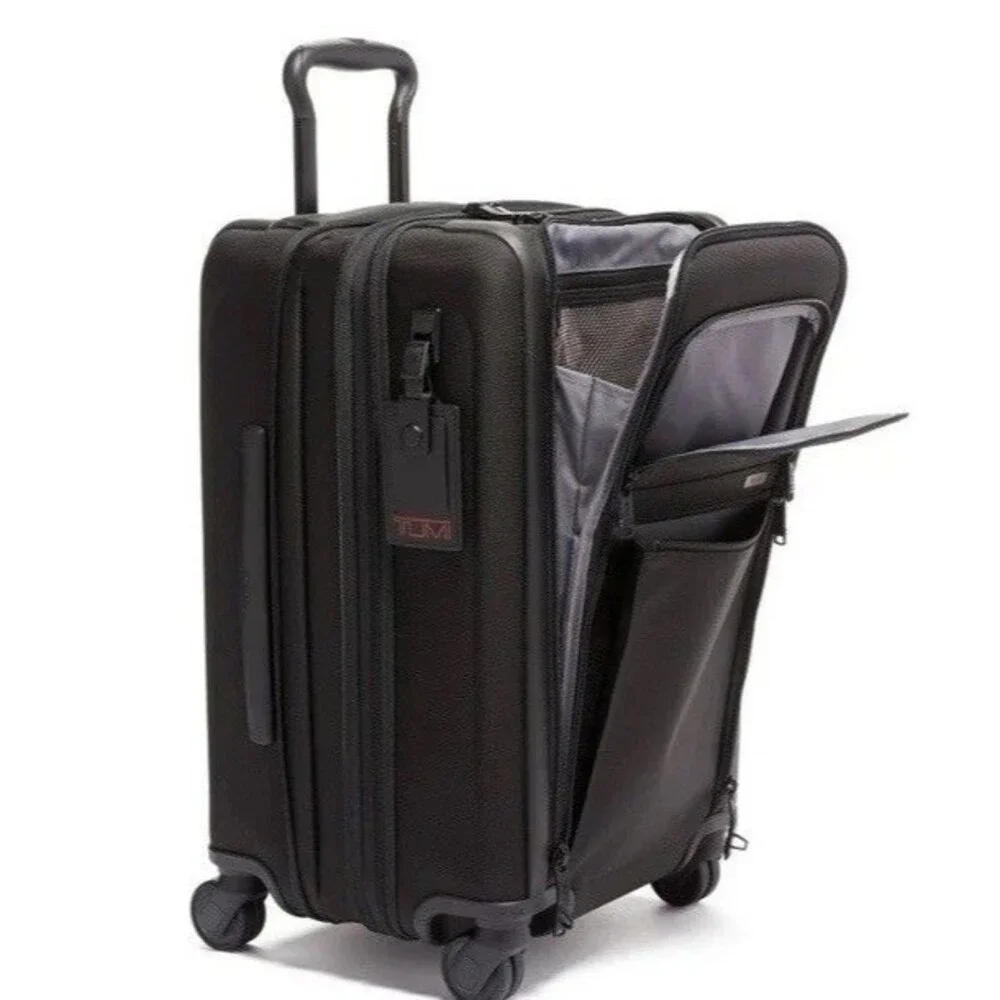 Tumi Alpha 3 International Expandable 4 Wheeled CarryOn Spinner Suitcase Luggage